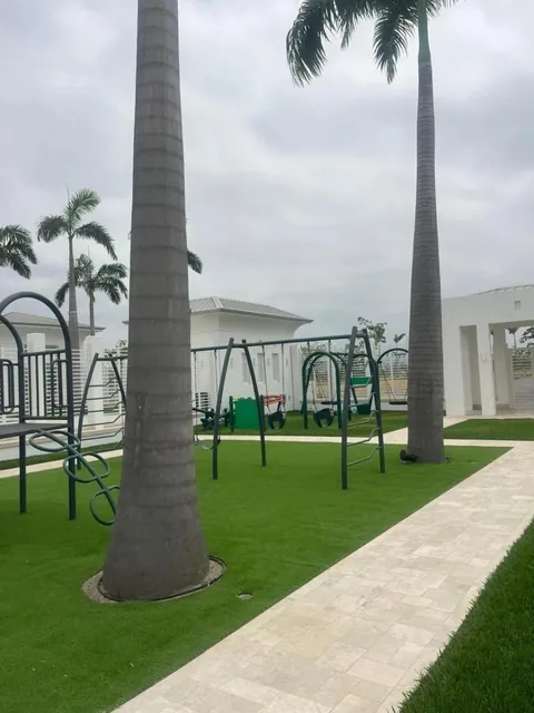 Samborondón Km 8 Urbanización Parques de Batan Terrenos Al Lago en Venta, Guayas — imagen 5