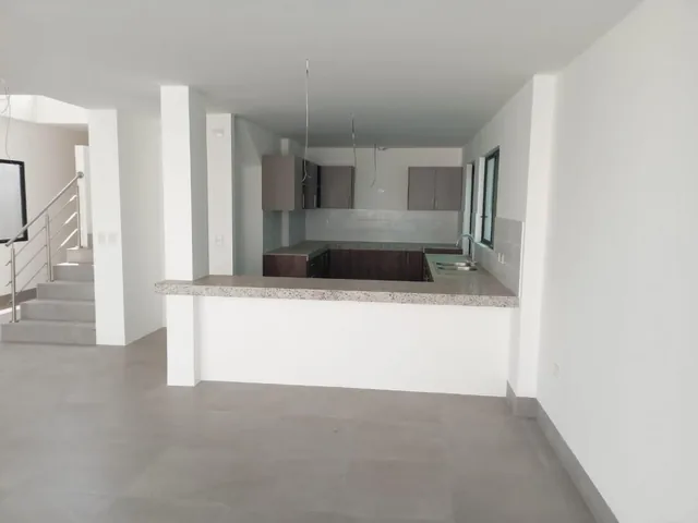 Casa de Venta en La Urbanización La Costa Samborondón, Samborondón, Guayas — imagen 5