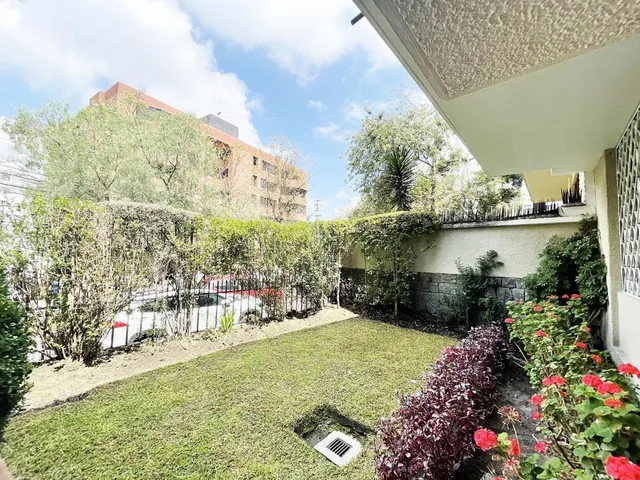 Casa Comercial de Venta en La Calle Whymper — imagen 3
