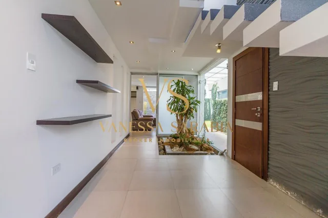 Venta Casa Urb. San German Valle de Los Chillos Sector Conocoto, Quito - Ecuador — imagen 2