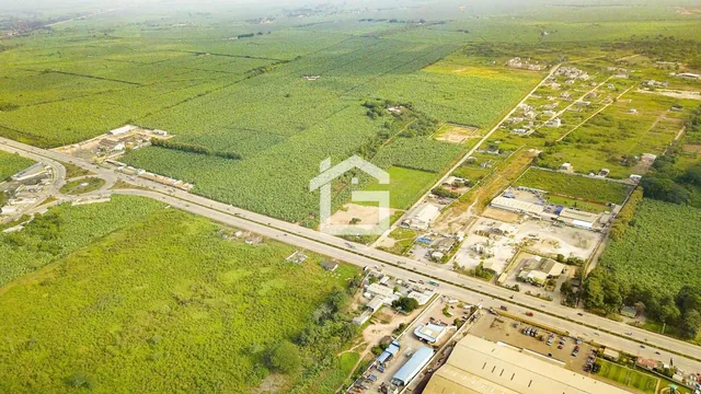 Terreno en Venta en La Entrada de Machala Para Desarrollo Inmobiliario, El Oro — imagen 3