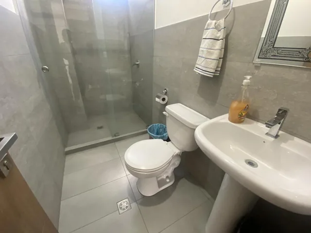 Venta Departamento Amplio, Moderno, 3 Habitaciones, Sector Tumbaco, Quito — imagen 4