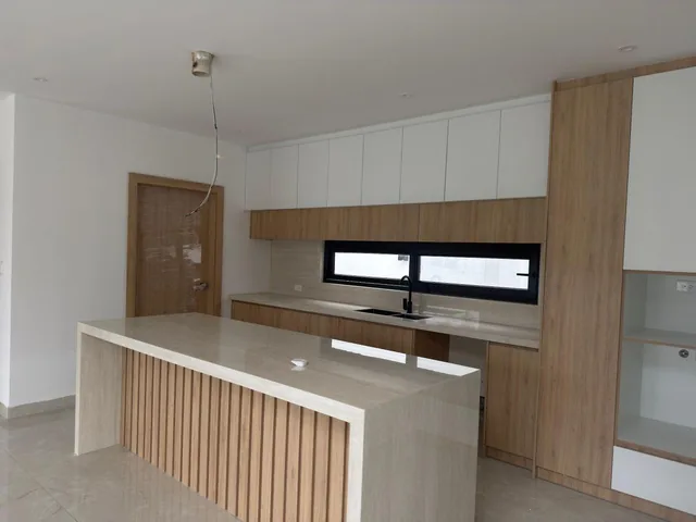 Hermosa Casa de Venta en Ciudad del Mar – Manta! Piscina! a Estrenar!, Manabí — imagen 3