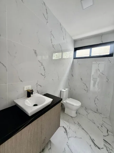 Isla Mocolí – Casa de Estreno Frente Al Lago, Guayas — imagen 4