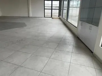 Vendo Terreno, Oficinas, Bodegas, Áreas Exhibición, Rentadas; Av Principal — imagen 4