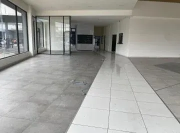 Vendo Terreno, Oficinas, Bodegas, Áreas Exhibición, Rentadas; Av Principal — imagen 2
