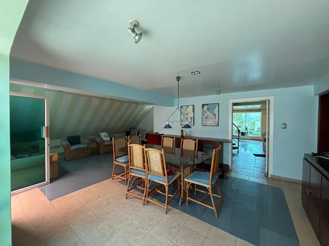 Venta Casa en Cumbaya en La Urbanización Jardín del Este — imagen 5