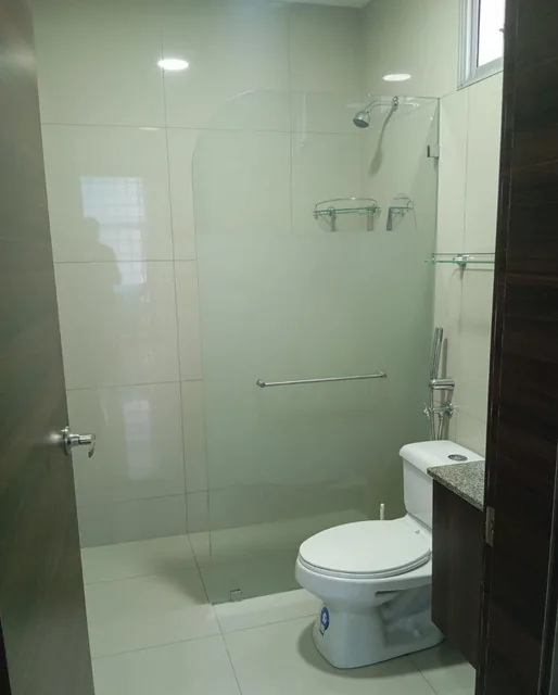 Departamento en Venta en Condominio Privado. Guayas — imagen 2