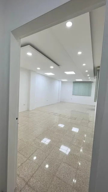 Kennedy, Vendo o Alquilo Amplia Oficina, Planta Baja. Guayas — imagen 5