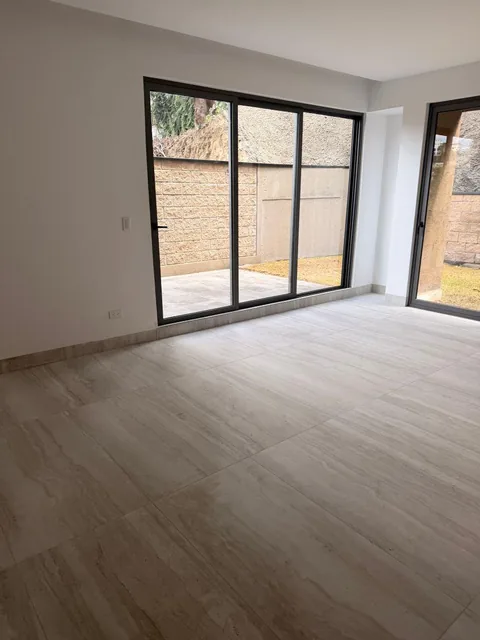 Venta Departamento Duplex de 2 Dorm. en Miravalle 4 Sharon Reed — imagen 4