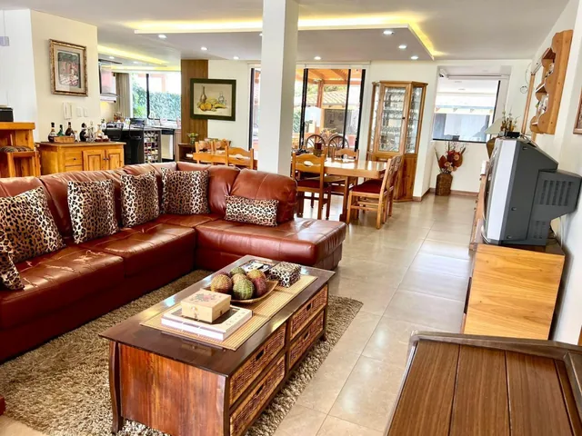 Mv - Sector Tumbaco, en Venta de Oportunidad por Viaje, Dpto 2d 300,85 m², Una Sola Planta — imagen 5