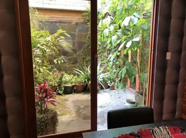Hermosa Casa en Venta Excelente Ubicación Urbanización Río Sol, Azuay — imagen 4