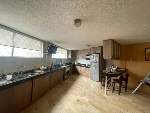 Vendo Casa de 4 Dorm. Sector Ponceano. Remodelada — imagen 5