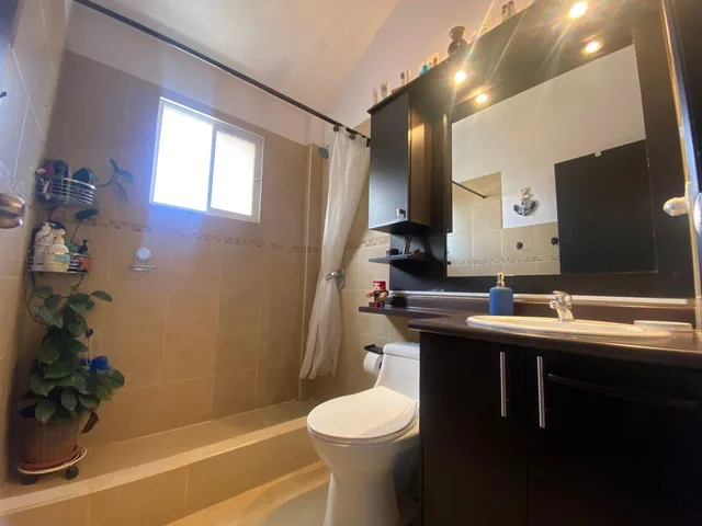 Casa con 232 m² de Terreno, 3 Habitaciones en Venta en Alangasí — imagen 2