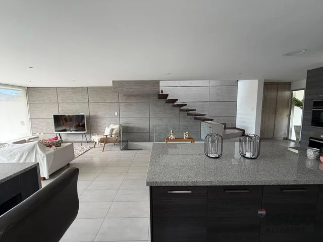 Venta Casa en Vista Colina, San Juan de Cumbayá, Quito, Ecuador — imagen 5