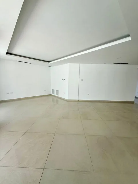️️ Casa en Venta – Alquiler Samborondón ️️ Remodelada con Sala de Cine Equipada, Guayas — imagen 3