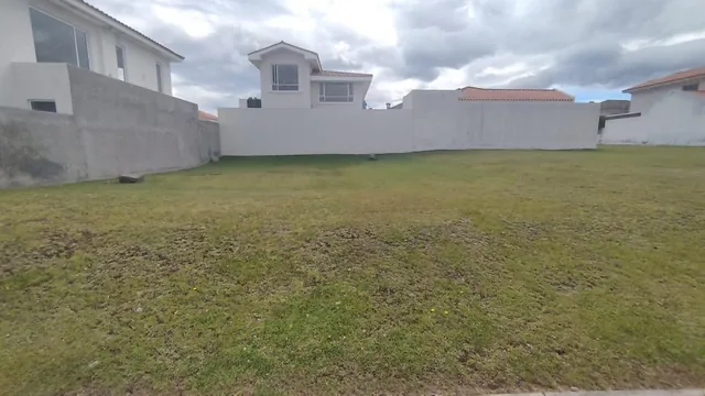 Venta de Hermoso Terreno, 250 m², Urb. Santa Clara, Valle de Los Chillos — imagen 4