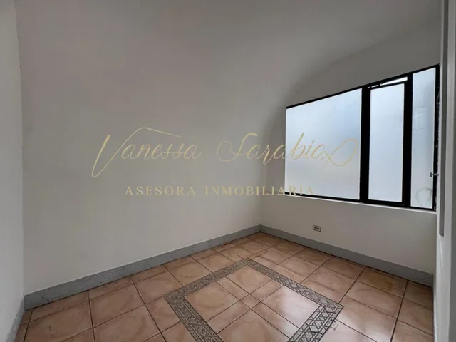 Vendo Casa Independiente en La Floresta, Quito - Ecuador — imagen 2