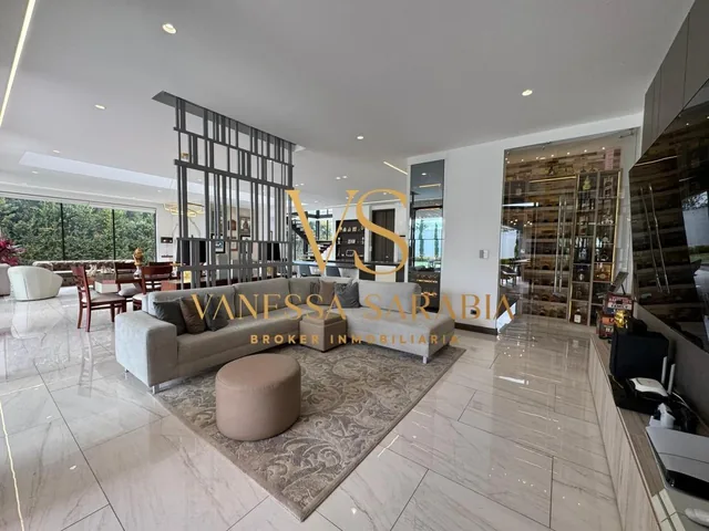 Vendo Casa Estilo Moderno Dentro de Urb. en Tumbaco, Quito - Ecuador. Provincia de Pichincha — imagen 2