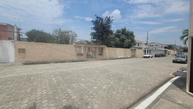 En Venta Exclusivo Terreno - Torres del Salado 1 - Via La Costa - Mae. Recalde, Guayas — imagen 4