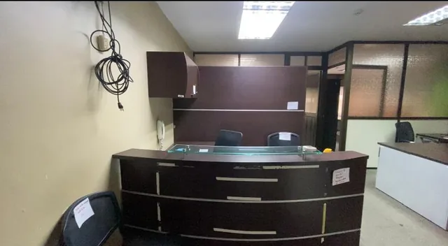 Empresa Multinacional Vende Oficina en Av 9 de Ocrtubre, Guayas — imagen 4