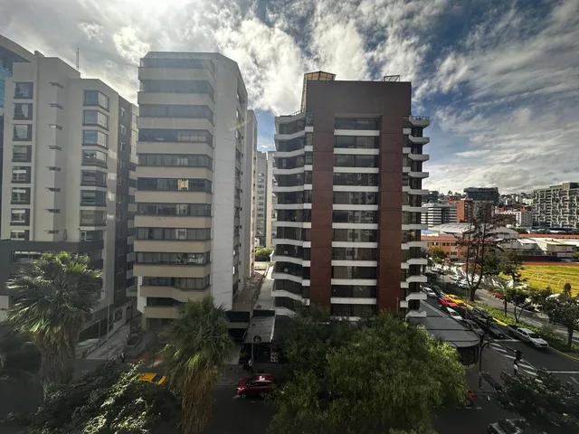 Se Vende Oficina con Vista Frontal a República del Salvador, Opción Departamento — imagen 4