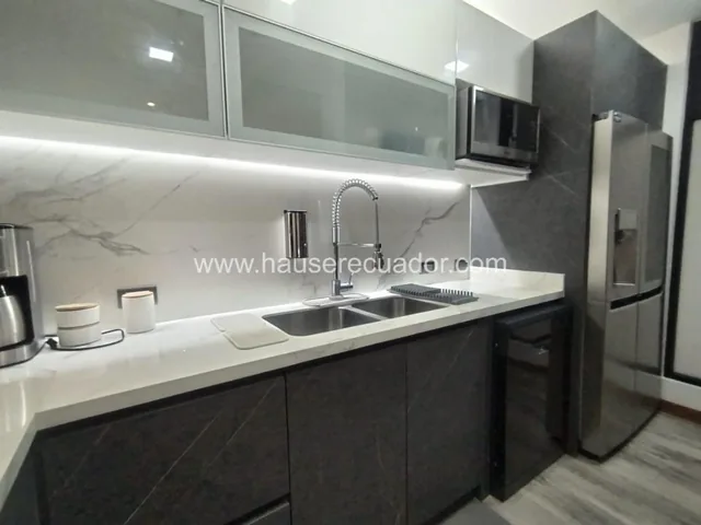 Departamento en Venta / 2 Habitaciones / Dentro de Conjunto - Sector San Juan de Cumbayá — imagen 4