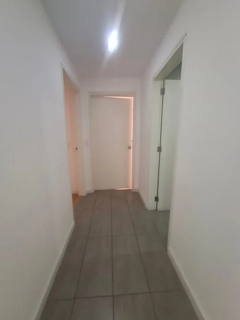 Vendo Moderno Departamento con Balcón - Sector Bellavista Baja — imagen 2
