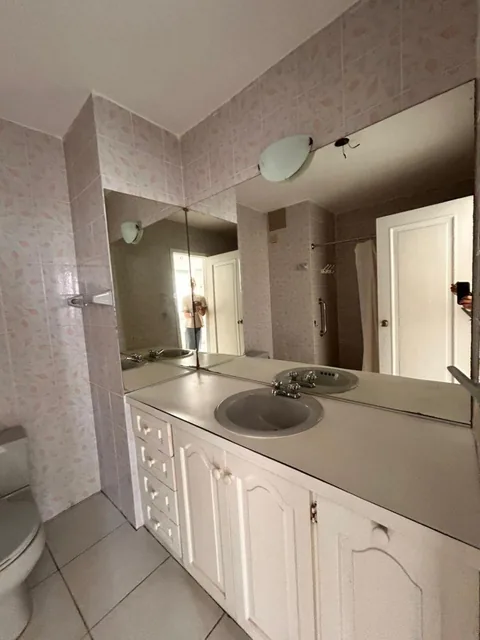 Departamento en Venta Frente Al Mar en Chipipe, Salinas, Condominio Casablanca — imagen 2