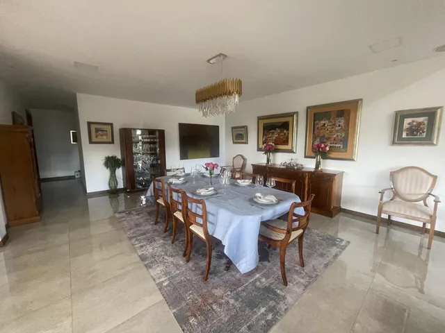 Venta Hermosa Casa Acabados de Lujo La Ceramica Tumbaco — imagen 3
