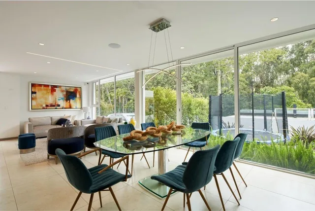 Casa Independiente de 297 m² con 4 Dorm. en Venta en Cumbayá — imagen 4