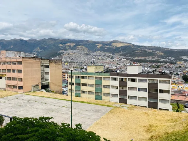 Ponceano Alto - Marisol $35.000 No Parqueadero, 2 Dorm, Cerca a Supermaxi Real Audiencia — imagen 3