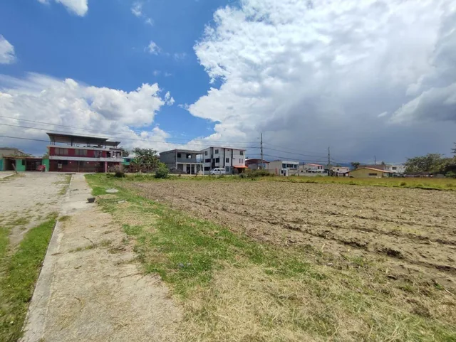 Terreno en Venta Plano 743 m² Tumbaco — imagen 4