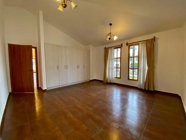 En Venta, Casa de Una Planta, Capelo — imagen 2