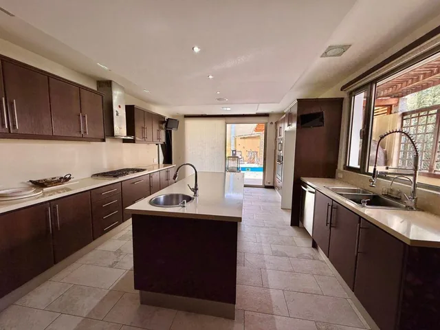 Casa de Lujo en Venta – Sector Ponciano — imagen 5