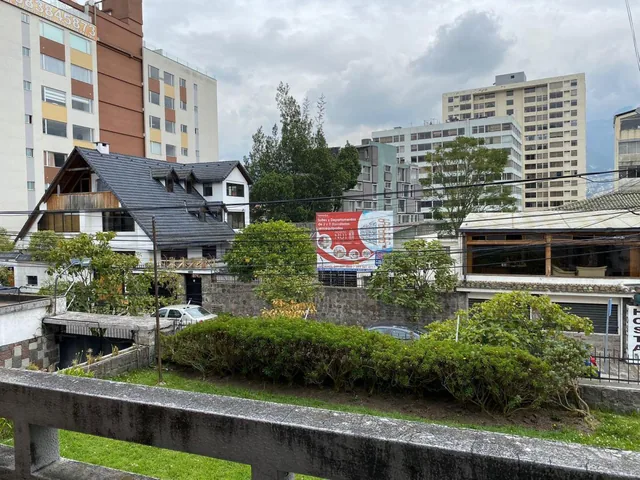 Venta Casa con Terreno 650 m². Sector Av Orellana (La Coruña) — imagen 5
