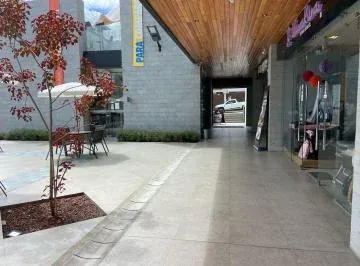 Local Comercial en Venta. Plaza Santa Ana, Azuay — imagen 3