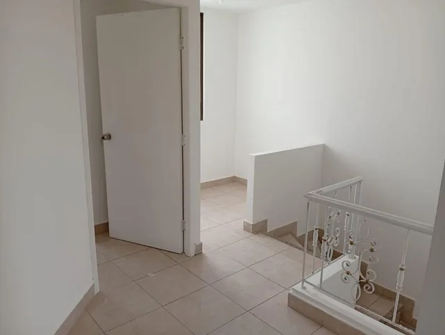 Casa en Urbanizacion de Venta en Manta, Manabí — imagen 5