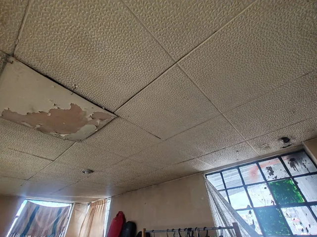 En Venta Propiedad Esquinera Sector Av América — imagen 3