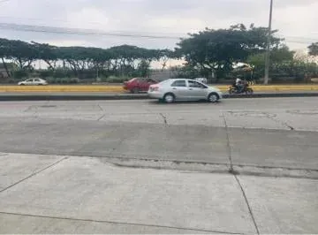 Alquiler Terreno Oficinas - Via a Daule y Av Juan Tanca Marengo (Age), Guayas — imagen 4