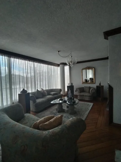 Casa Independiente en Venta con Sauna, Hidromasaje, Discoteca, Altillo Sector Brasil — imagen 5