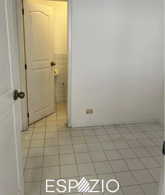Departamento en Venta Sector Republica del Salvador, Calle Finlandia — imagen 4