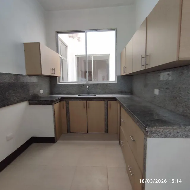 En Venta Departamento en Centro - Sur, Calles Garcia Goyena y Eloy Alfaro (Cerca de La Bahia), Guayas — imagen 5