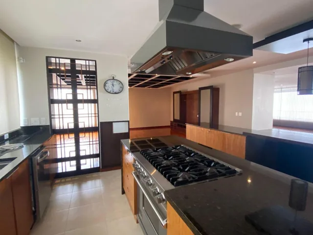 Venta Lujoso Departamento 436.70 m², Urb. Sierra del Moral, Quito — imagen 4