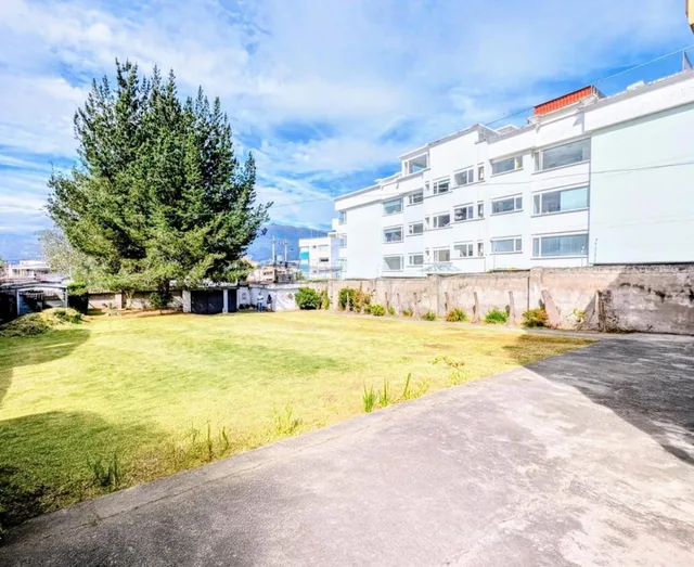 Venta de Terreno en Monteserrin — imagen 5