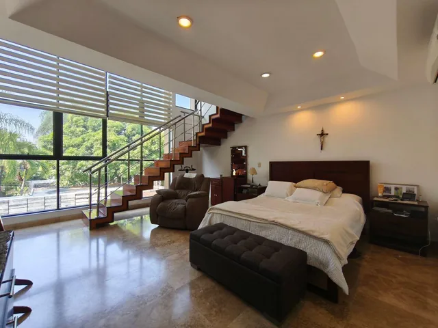 Casa en Venta en Samborondon Km 3 Urbanización Torres del Sol, con Estilo Único, Muy Amplia, Guayas — imagen 5