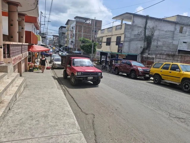 Terreno con Construccion de Venta en Manta Norte, Manabí — imagen 2