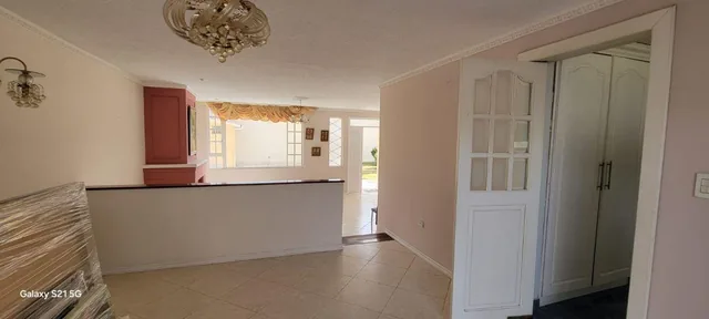 Casa en Venta con 3 Dorm. y Terreno en Lumbisi — imagen 4