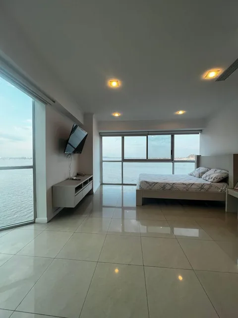 En Venta Dpto. Vista Al Rio Directo Totalmente Amoblada - Puerto Santa Ana - 90 m², Guayas — imagen 5
