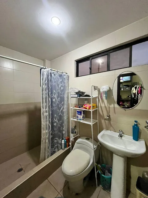 Vendo Casa en Urb. Villa Club, Guayas — imagen 5